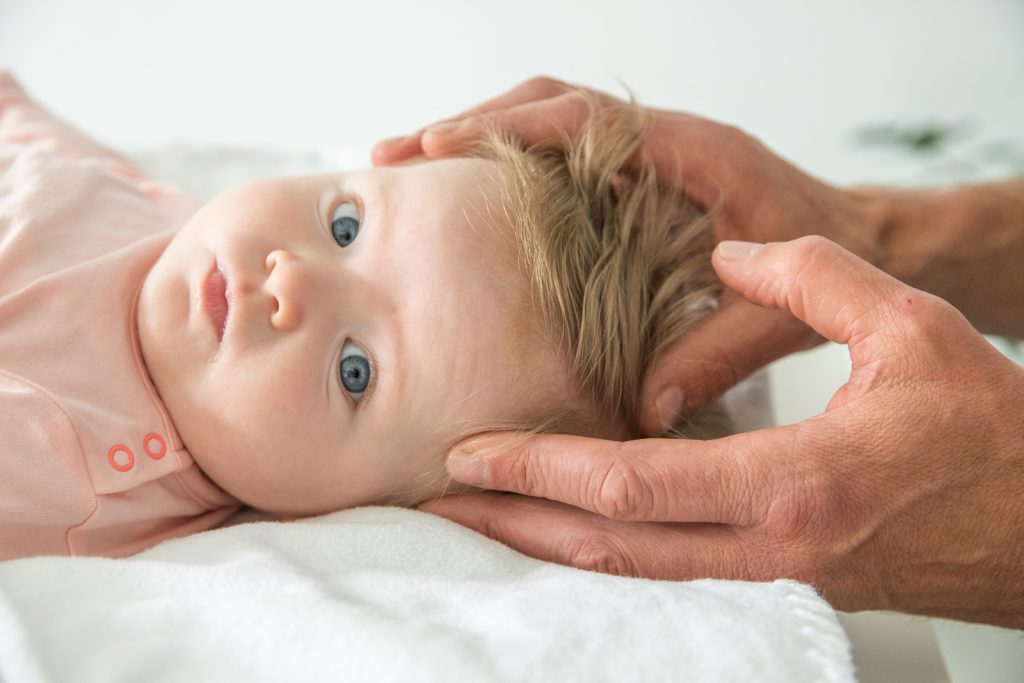 osteopathie-behandeling-zuigelingen-baby-1